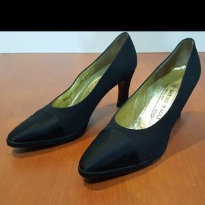 BRUNO MAGLI Womens Black Satin Pumps Md in Bologna